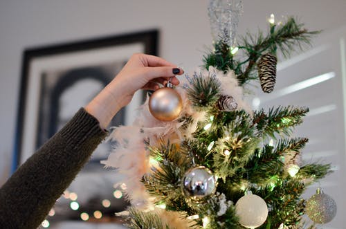 10 Simple Christmas Decorating Tips